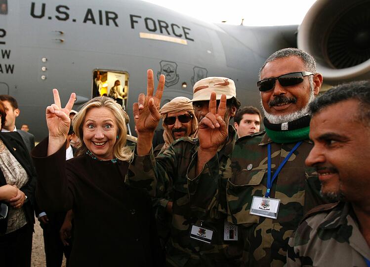 ...beim Besuch der US-Außenministerin Hillary Clinton vor wenigen Tagen. Sie war...