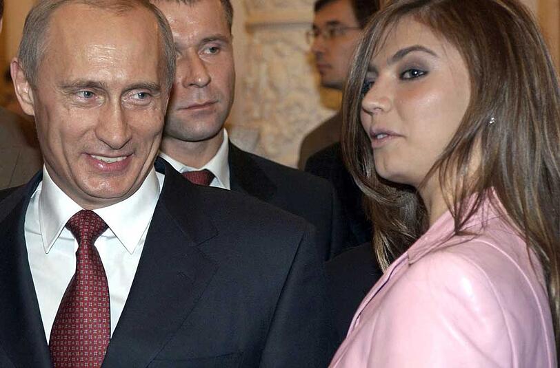 Alina Kabajewa un d Wladimir Putin: Das Paar soll sein erstes gemeinsames Kind bekommen haben.