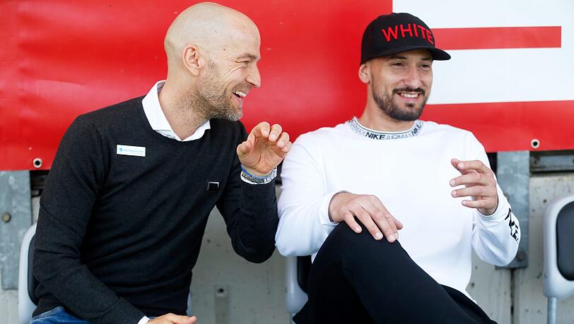 Gemeinsam für den TSV 1860: Sportchef Günther Gorenzel (li.) und Löwen-Leader Timo Gebhart. Gemeinsam für den TSV 1860: Sportchef Günther Gorenzel (li.) und Löwen-Leader Timo Gebhart.