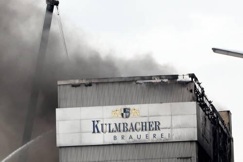 Rauch über Kulmbach: Das alte Brauereigelände brennt lichterloh