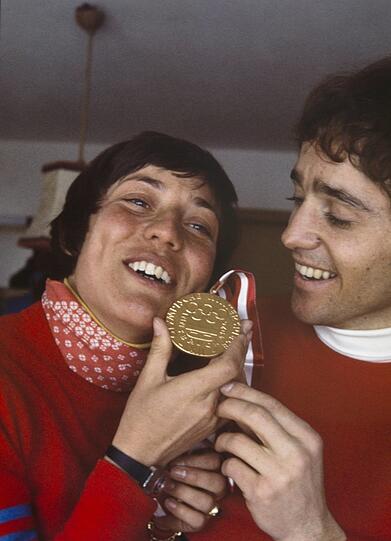 Gemeinsame Freude über Rosis Olympia-Gold 1976.