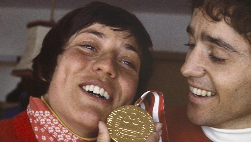 Gemeinsame Freude über Rosis Olympia-Gold 1976. Gemeinsame Freude über Rosis Olympia-Gold 1976.