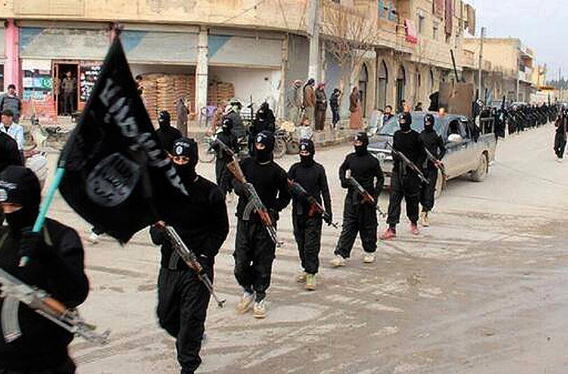 Kämpfer der Terrormiliz "Islamischer Staat". (Archivbild)