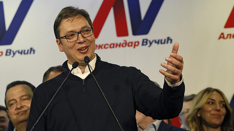 Aleksandar Vucic genießt das Vertrauen der EU, der USA und auch von Bundeskanzlerin Angela Merkel (CDU), weil er als Garant für die Kooperation der zerstrittenen Länder in Südosteuropa gilt.