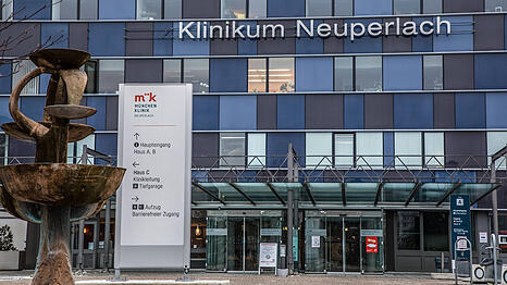 Die Hebammen der Geburtsklinik in Neuperlach sprechen sie gegen eine Verlegung aus. Eine Petition mit 22.000 Unterschriften und die SPD fordern ebenfalls ihren Erhalt.