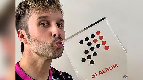 Der Nummer-eins-Award f&uuml;r die Chartspitze geht an Electric Callboy.