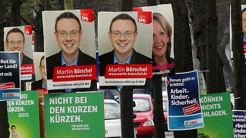 Wahlkampf in NRW: Plakate in Köln