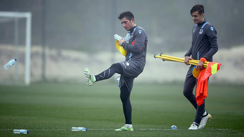 Löwen im Nebel: So lief die erste Trainingseinheit des TSV 1860 in Troia/Portugal.