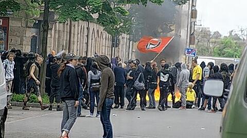 Mülltonnen brennen, Steine fliegen: Zum 1. Mai setzt es in Gostenhof immer wieder Randale von Linksradikalen.