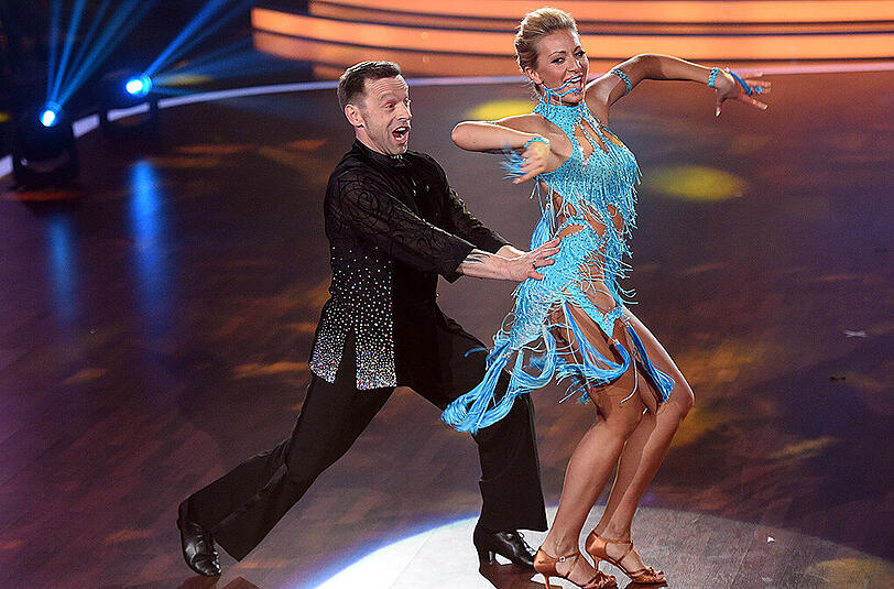 15. April 2016: Thomas Häßler und die Tänzerin Regina Luca bei der RTL-Show "Let's Dance".