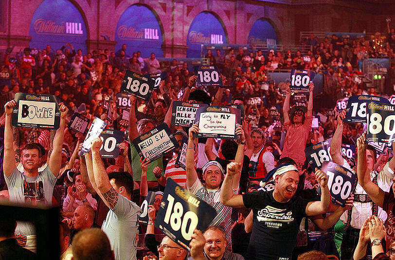 Eine riesige Party: Fans bei der Dart-WM in London