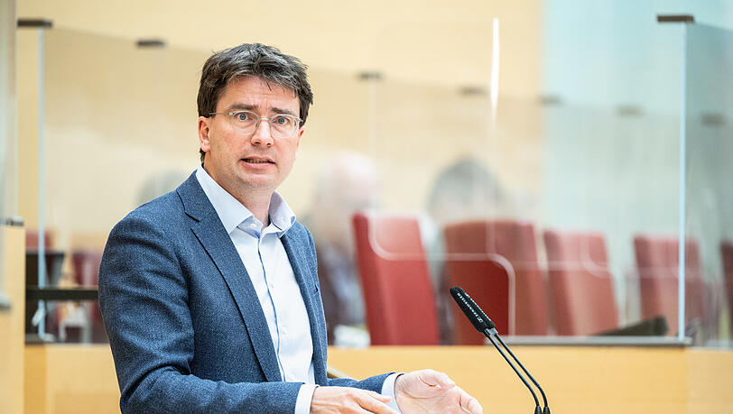 SPD-Fraktionschef Florian von Brunn, 2021 bei einer Rede im Landtag. SPD-Fraktionschef Florian von Brunn, 2021 bei einer Rede im Landtag.