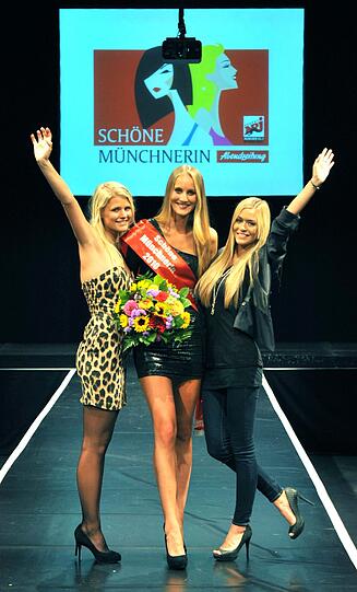 2010 hieß die "Schöne Münchnerin" Valerie Fürg (Mitte).