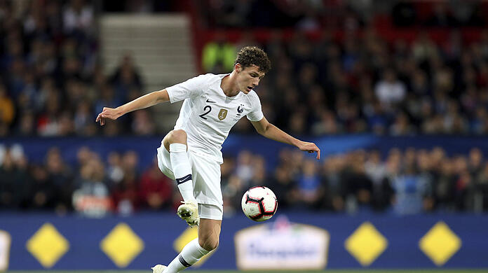 Benjamin Pavard ist auch bei den Franzosen mittlerweile nicht mehr wegzudenken. (Archivbild)