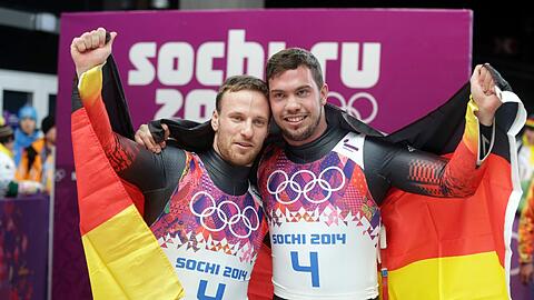Tobias Wendl und Tobias Arlt holen Gold im Rodel-Doppelsitzer in Sotschi.
