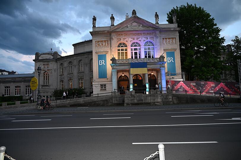 Im Prinzregententheater wird der Bayerische Filmpreis verliehen.