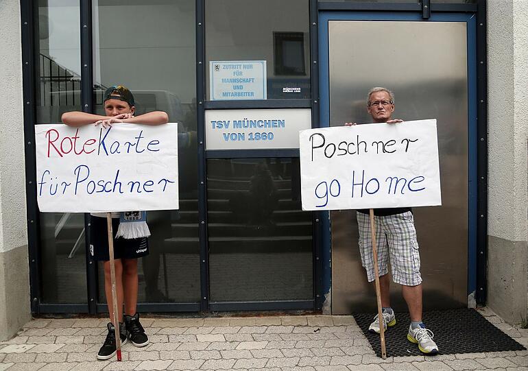Die Bilder vom Protestmarsch gegen Gerhard Poschner.