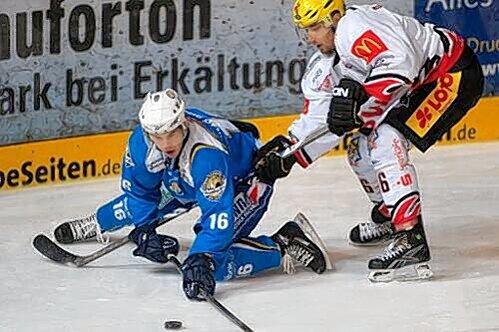 Mehrere NHL-Scouts sind am Sonntag im Stadion. Sie schauen sich Jungtalente wie EHC-Asss Martin Buchwieser (l.) an.