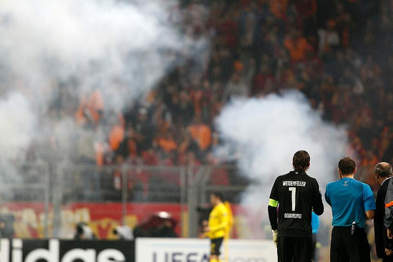 Ausschreitungen in Dortmund. Gegen die Fans von Galatasaray Istanbul wird ermittelt.