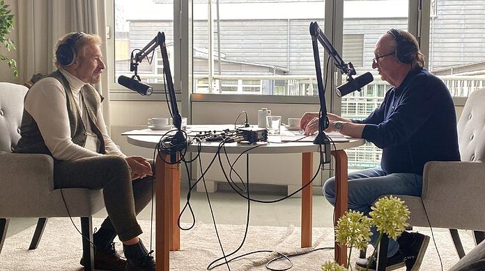 Thomas Gottschalk (l.) und Mike Krüger bei Aufnahmen für ihren neuen Podcast "Die Supernasen".