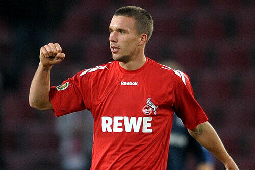 Gaballte Faust: Lukas Podolski nach seinem Tor zum 3:0