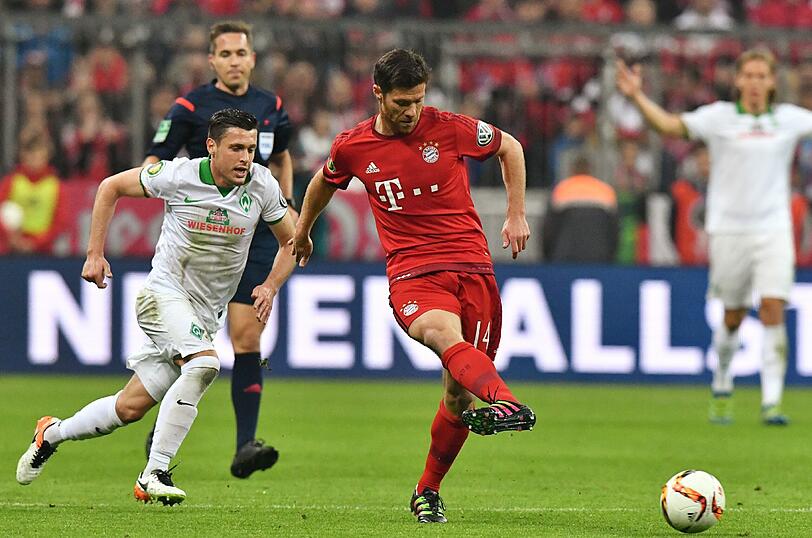 XABI ALONSO: NOTE 3.
Trat die Ecke zu Müllers 1:0. Stabilisierte das Mittelfeld. Gegen  
Werder brauchte Pep weder Vidal noch Thiago (beide zunächst Bank) im 
Zentrum, da reichte Ballverteiler Alonso.