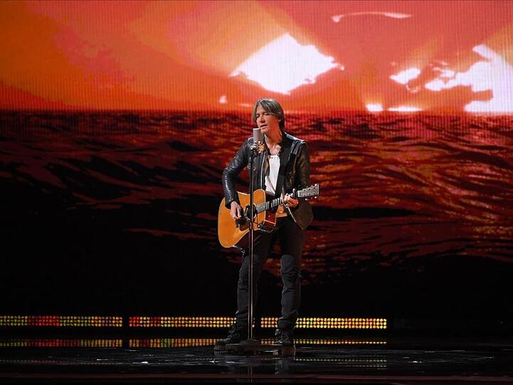 Ein Mann, eine Gitarre und der Song "We Were": Keith Urban.