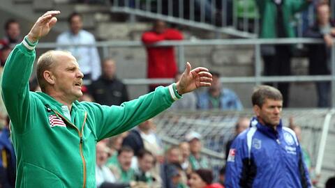 Sind sich schon sehr oft in der Bundesliga begegnet: Thomas Schaaf (l) und Friedhelm Funkel.