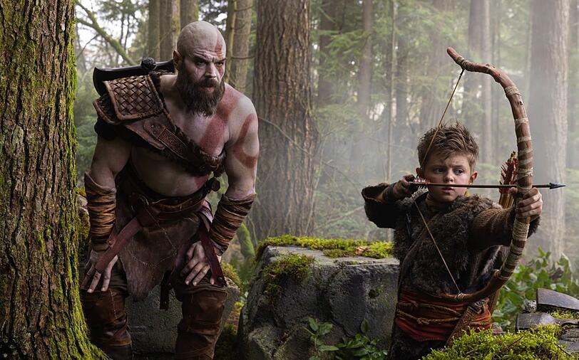 Schwerer Rückschlag für die Amazon-Prime-Serie "God of War": Hauptdarsteller Ryan Hurst muss als Kratos ersetzt werden. Schwerer Rückschlag für die Amazon-Prime-Serie "God of War": Hauptdarsteller Ryan Hurst muss als Kratos ersetzt werden.