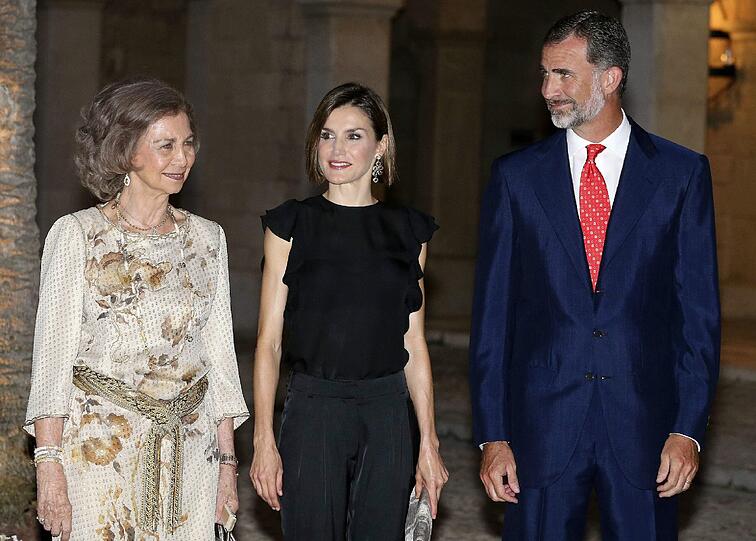 Platz 8: Königin Letizia von Spanien (hier mit Schwiegermutter Sophia und Mann Felipe)