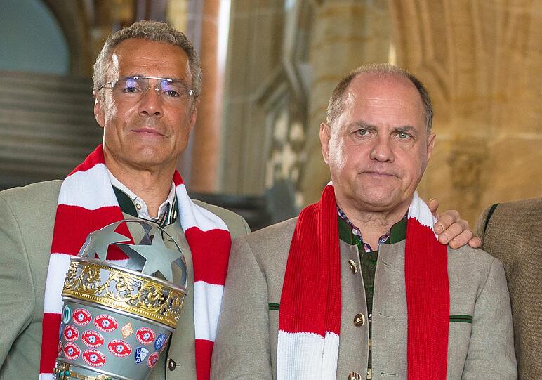 Dreharbeiten zur Hoeneß-Satire "Udo Honig". Die Bilder vom Marienplatz in München...