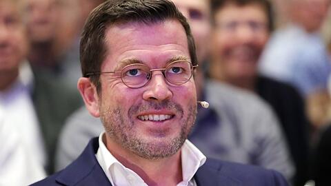 Karl-Theodor zu Guttenberg moderiert mit Thomas Gottschalk "Menschen, Bilder, Emotionen".