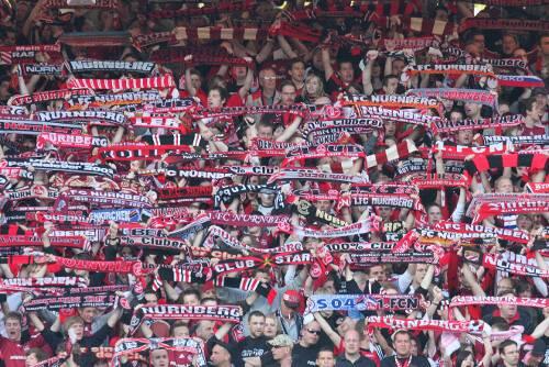 Die große, aber keineswegs schweigende Mehrheit: Am Sonntag sind die Club-Fans Herr im Haus.