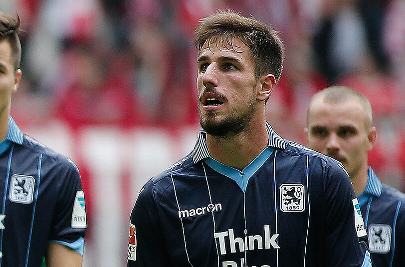 MILOS DEGENEK - Note 3: Räumte gnadenlos vor der Abwehr auf, auch wenn der Spielaufbau nach wie vor nicht unbedingt zu seinen Stärken zählt.