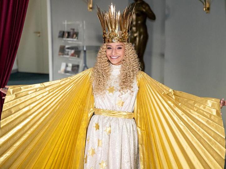 Benigna Munsi, das neue Nürnberger Christkind. Foto: Daniel Karmann/dpa