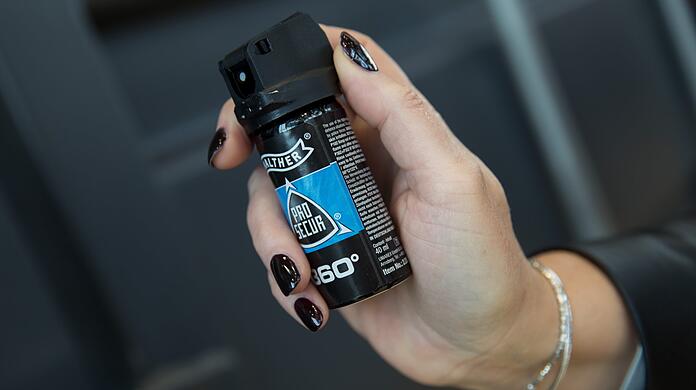 Die Frau zückte ein Pfefferspray. (Symbolbild)