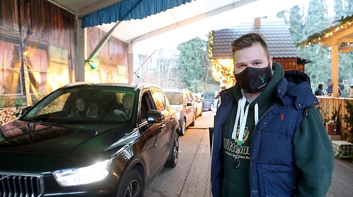"Ich bin stolz wie Oskar", sagt Patrick Schmidt über das große mediale Interesse an seinem "Christkindlmarkt-Drive-in".