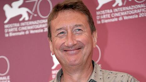 Der neue James-Bond-Drehbuchautor Steven Knight ist vor allem als Schöpfer der Hitserie "Peaky Blinders" bekannt.
