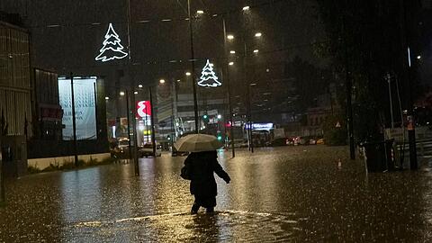 In Griechenland kommt es nach Regenf&auml;llen zu &Uuml;berschwemmungen.