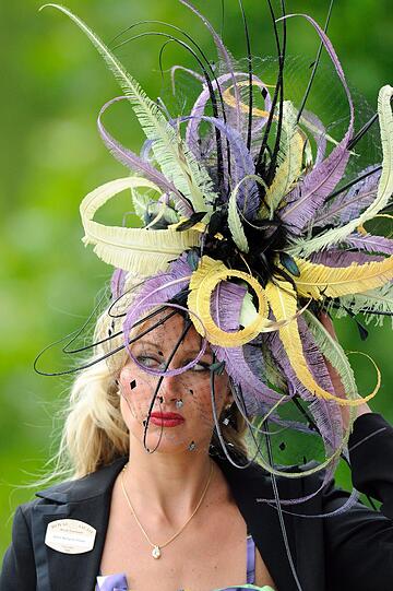 Royal Ascot - die schrägste Hut-Parade der Welt!