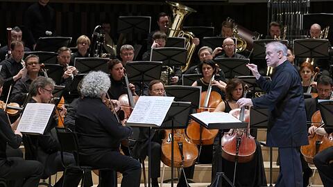 Keine Zeit für das Münchner Ukraine-Konzert, aber Zeit für Gergiev: der Lockenkopf Lorenz Nasturica-Herschcowici am 12. März in Moskau.