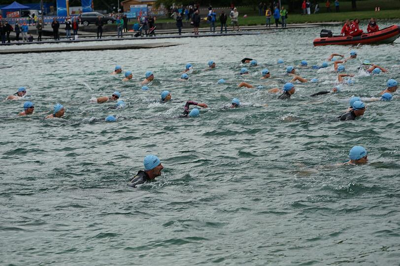Schwimmen, Radfahren und Laufen - sehen Sie hier Impressionen vom 3MUC Triathlon 2015.