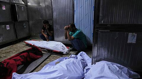 Die verzweifelte Lage der Zivilisten im Gazastreifen findet auch in Deutschland Widerhall.