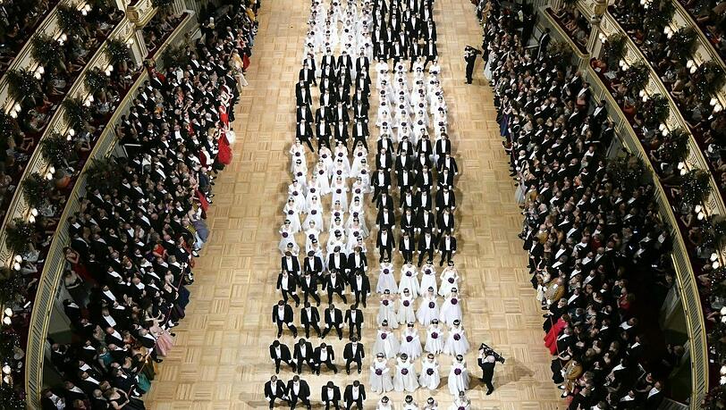 Sündteures Spektakel - der Wiener Opernball. Sündteures Spektakel - der Wiener Opernball.