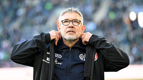 Mainzer Trainer Urs Fischer: &Uuml;berraschung gegen den FC Bayern? (Archivbild)