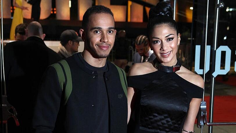Damals ging man noch zusammen ins Kino: Nicole Scherzinger und Lewis Hamilton 2012 bei der Premiere von "Jack Reacher" Damals ging man noch zusammen ins Kino: Nicole Scherzinger und Lewis Hamilton 2012 bei der Premiere von "Jack Reacher"