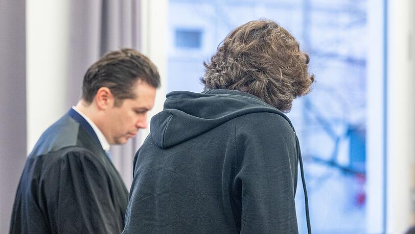 Der Angeklagte im Prozess um vergifteten Champagner wurde kurz vor dem Abschluss des Verfahrens aus der Untersuchungshaft entlassen. (Archivbild)