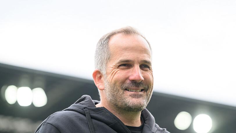 Am Geburtstag im Stadion: Manuel Baum. (Archivbild)