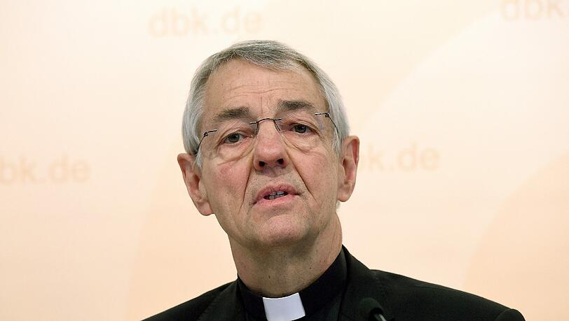 Der Erzbischof von Bamberg, Ludwig Schick, bekommt Hass-Emails und Todesdrohungen.
