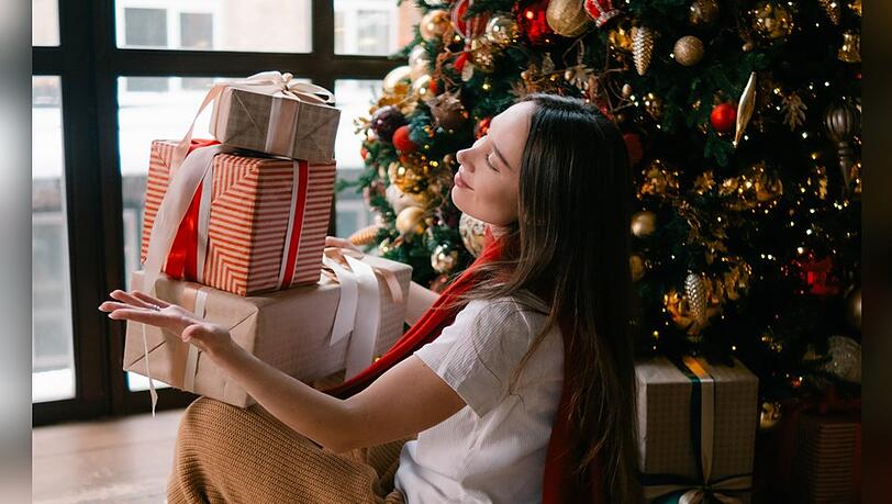 Über diese Last-Minute-Weihnachtsgeschenke freuen sich Mode-Fans unterm Baum. Über diese Last-Minute-Weihnachtsgeschenke freuen sich Mode-Fans unterm Baum.